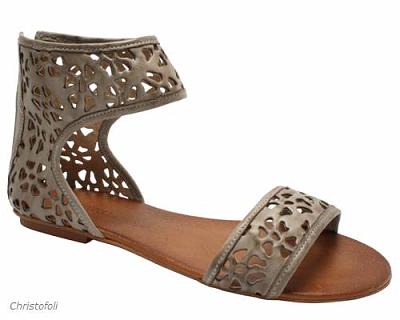 Flache Sandale mit floralen Perforationen_Christofoli